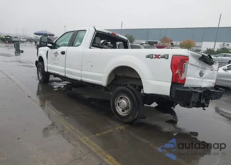 2017 Ford F-250 Xl z USA, uszkodzony, nr VIN 1FT7X2B60HEE47983